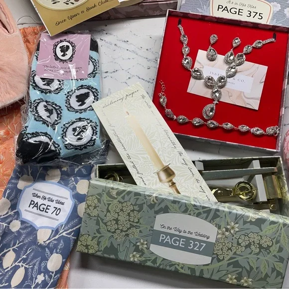 Once Upon A Book Club Bridgerton Volume 2 Gift Set - Picture 4 of 10